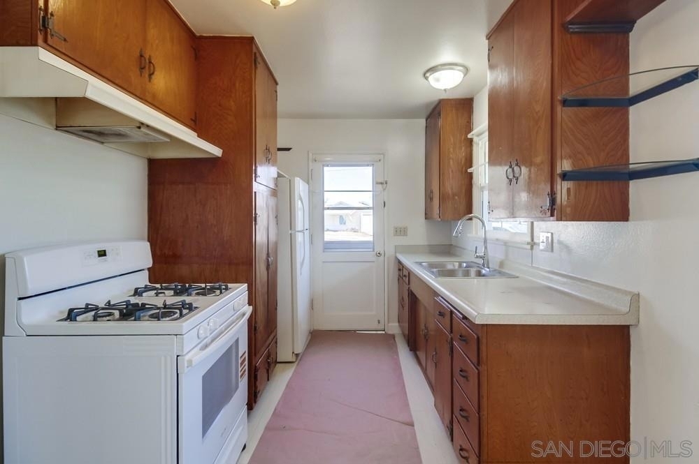 2862 Mimika Pl - Photo 9