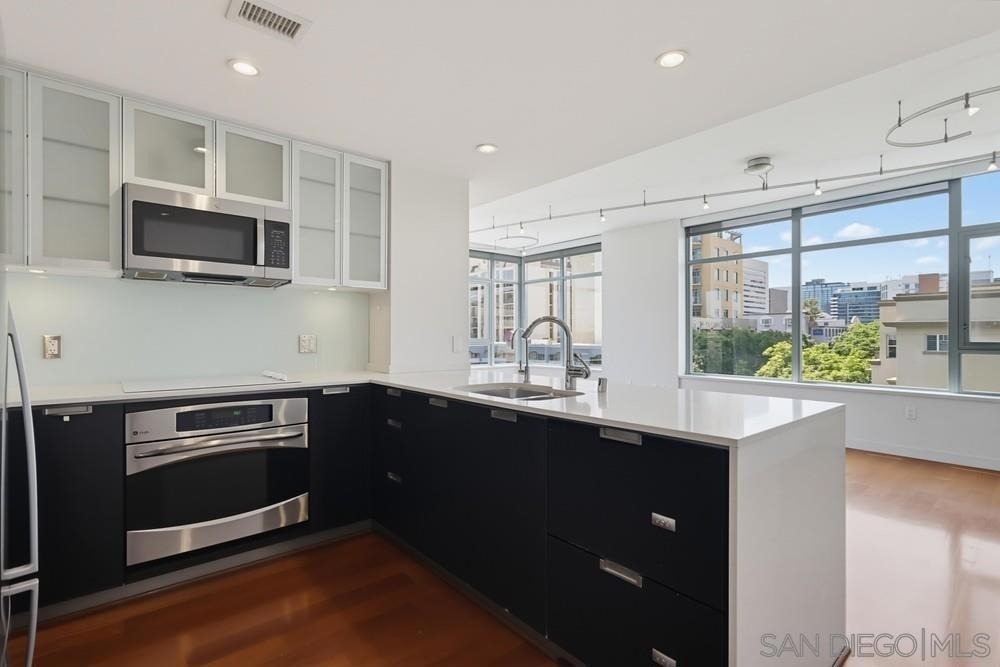 1441 9th Ave - Photo 7