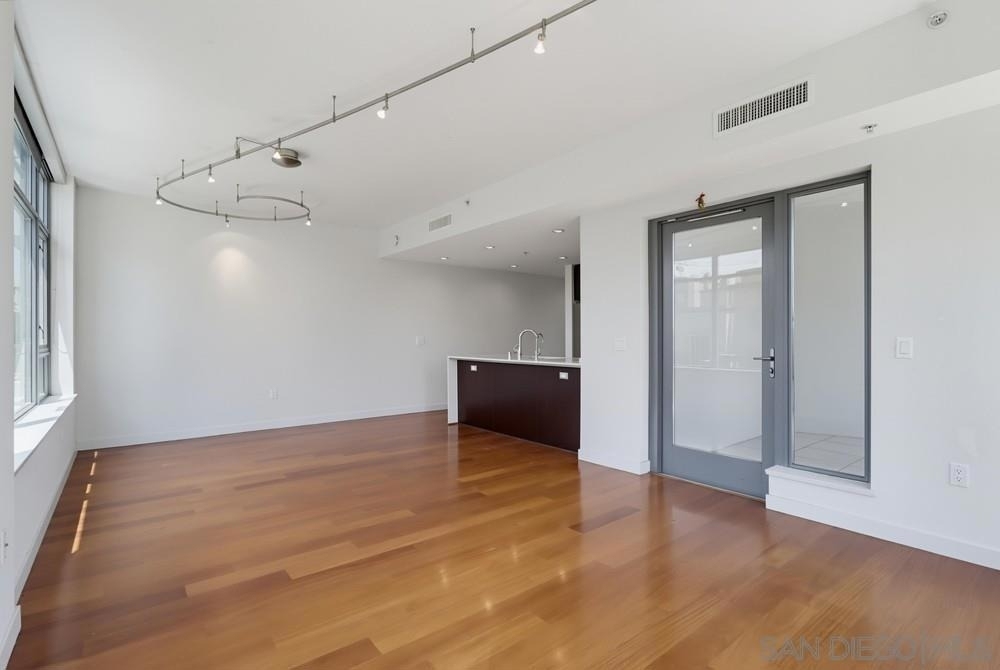 1441 9th Ave - Photo 16