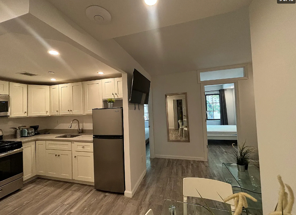 407 West 51st Street - Photo 11