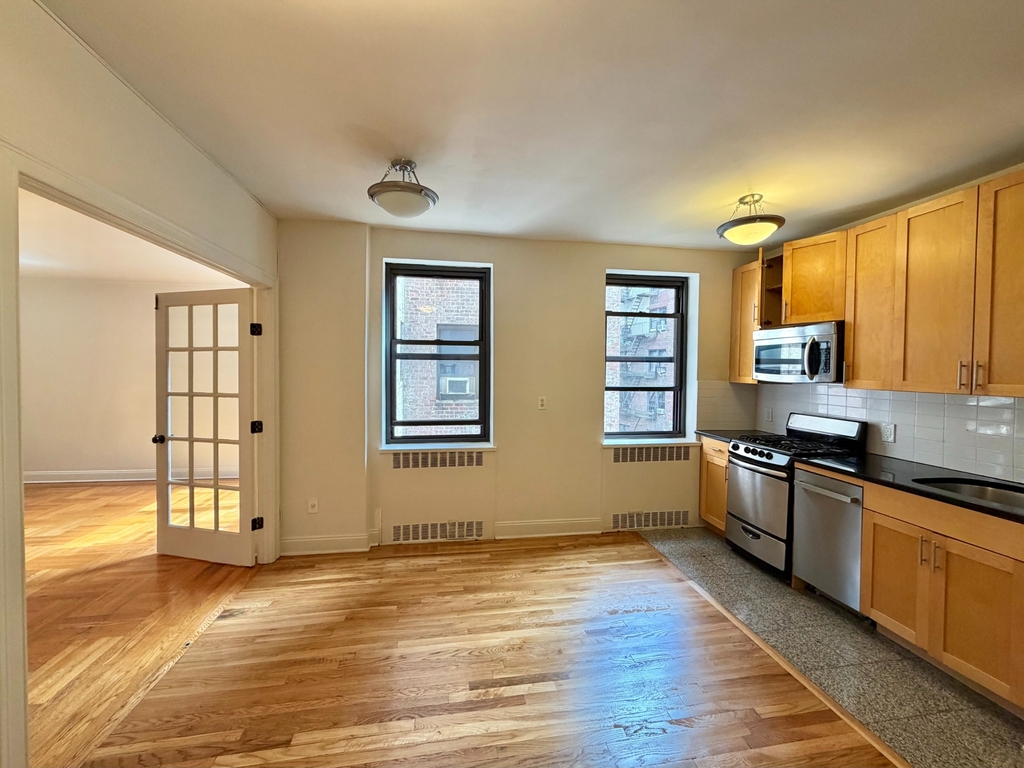 700 Fort Washington Avenue - Photo 5