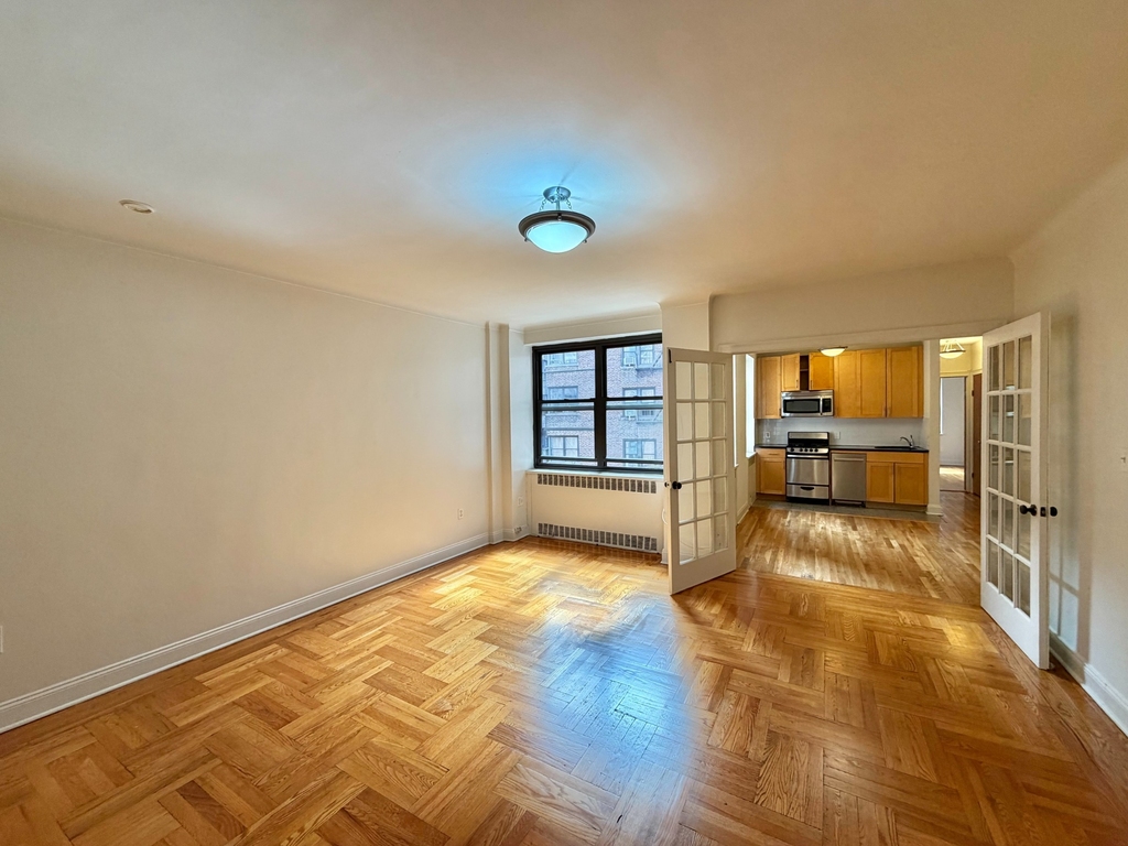 700 Fort Washington Avenue - Photo 3