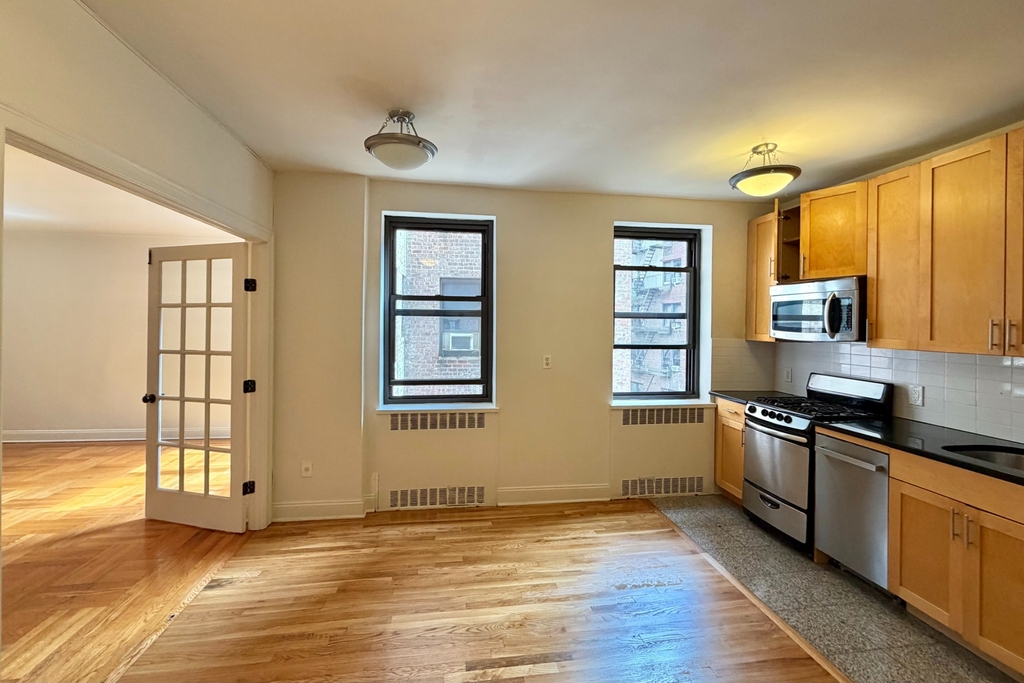 700 Fort Washington Avenue - Photo 7