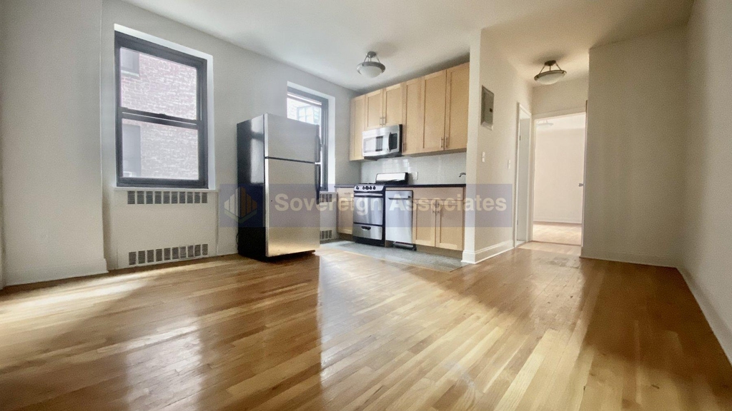 700 Fort Washington Avenue - Photo 0