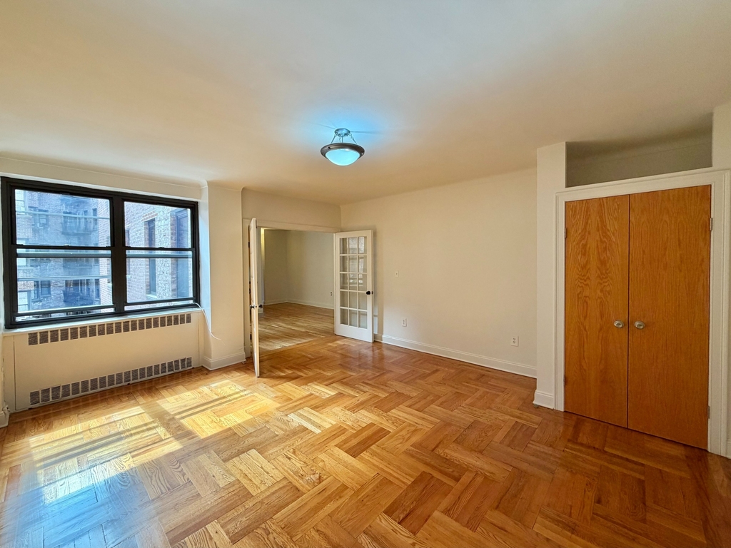 700 Fort Washington Avenue - Photo 4