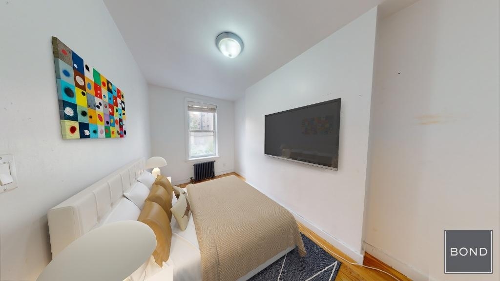 123 East 7th Street - Photo 4