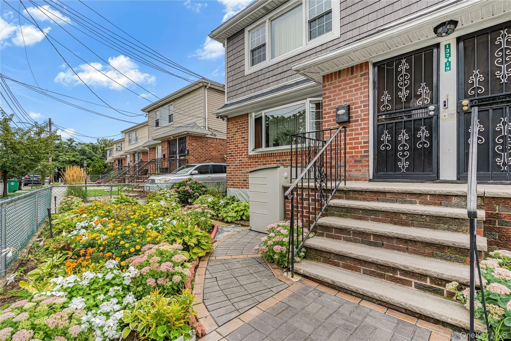 13719 257th Street - Photo 1