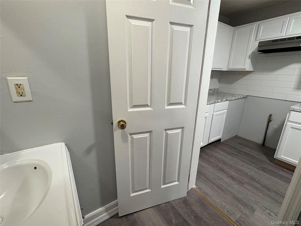 208 Main Street - Photo 4