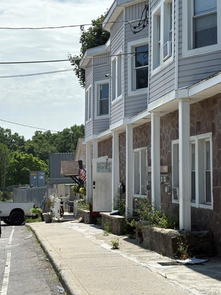 208 Main Street - Photo 11