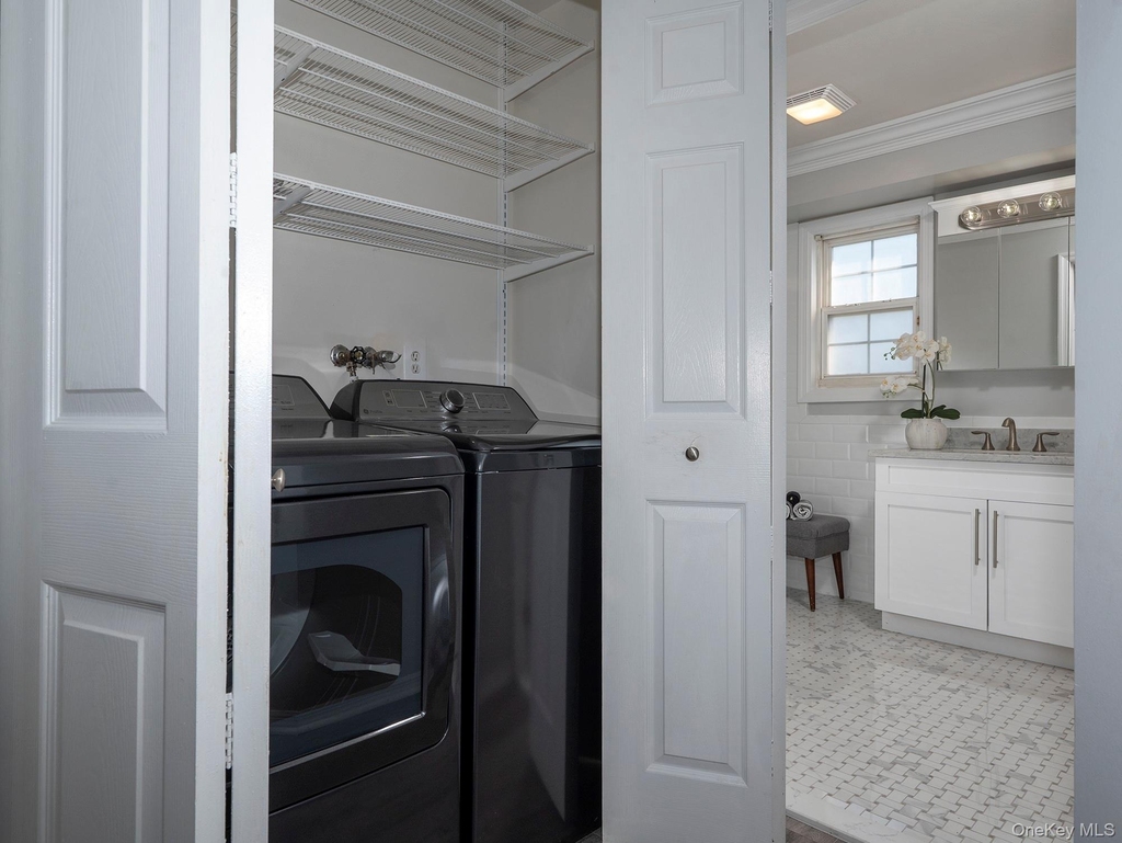 121 Overlook Drive - Photo 14