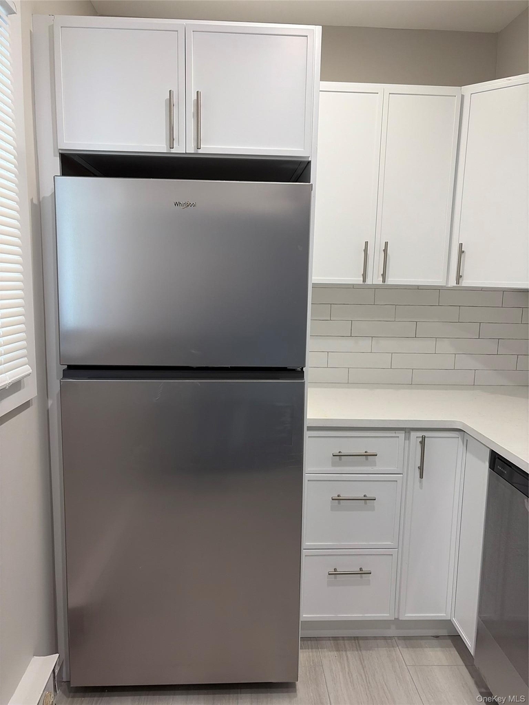 99-105 W Hoffman Avenue - Photo 4