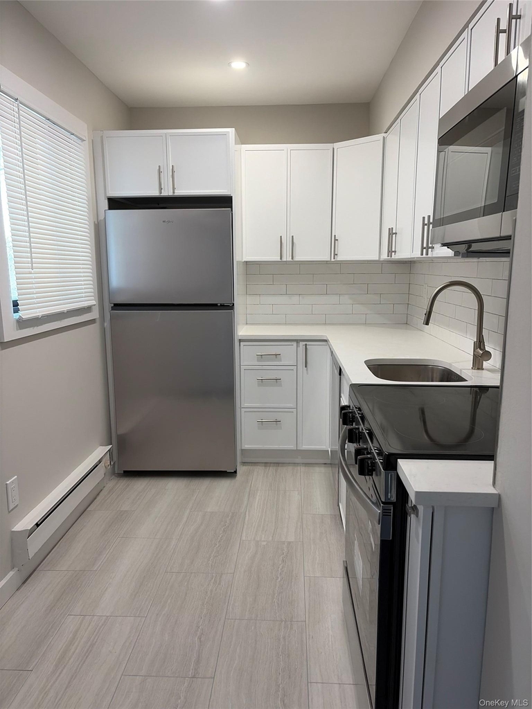 99-105 W Hoffman Avenue - Photo 3