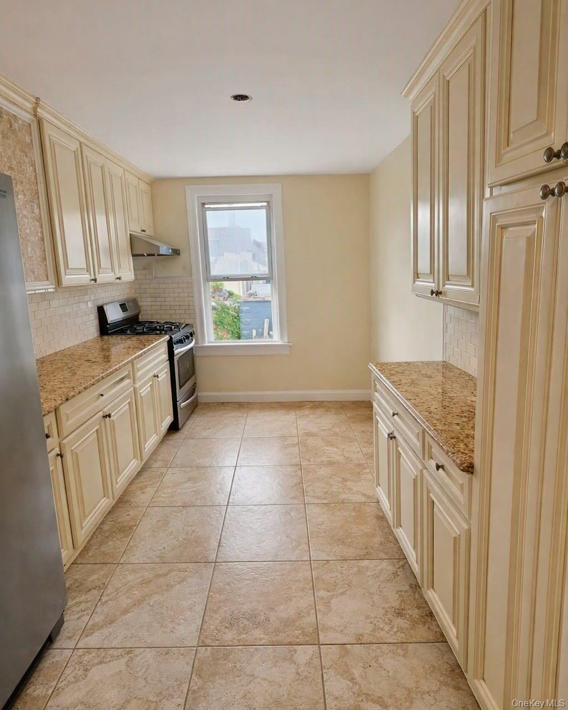 6807 59th Drive - Photo 5