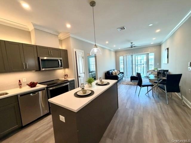 75 E Hoffman Avenue - Photo 2