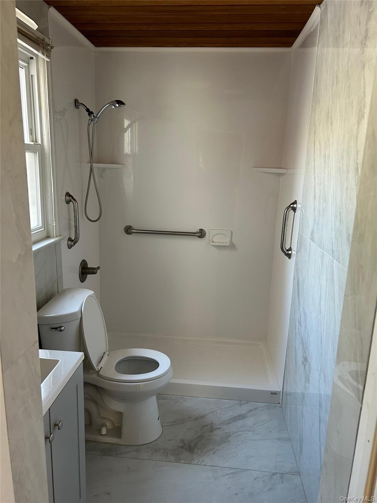 1086 Tulip Avenue - Photo 5
