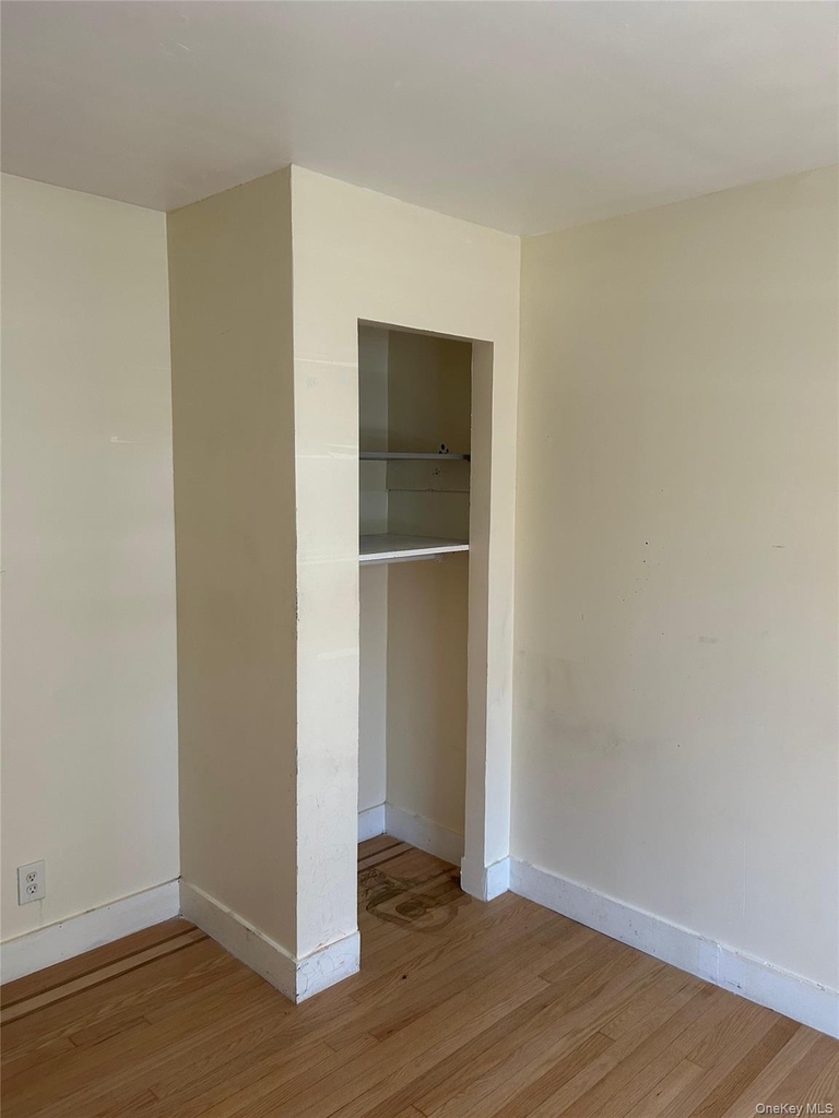 1086 Tulip Avenue - Photo 6