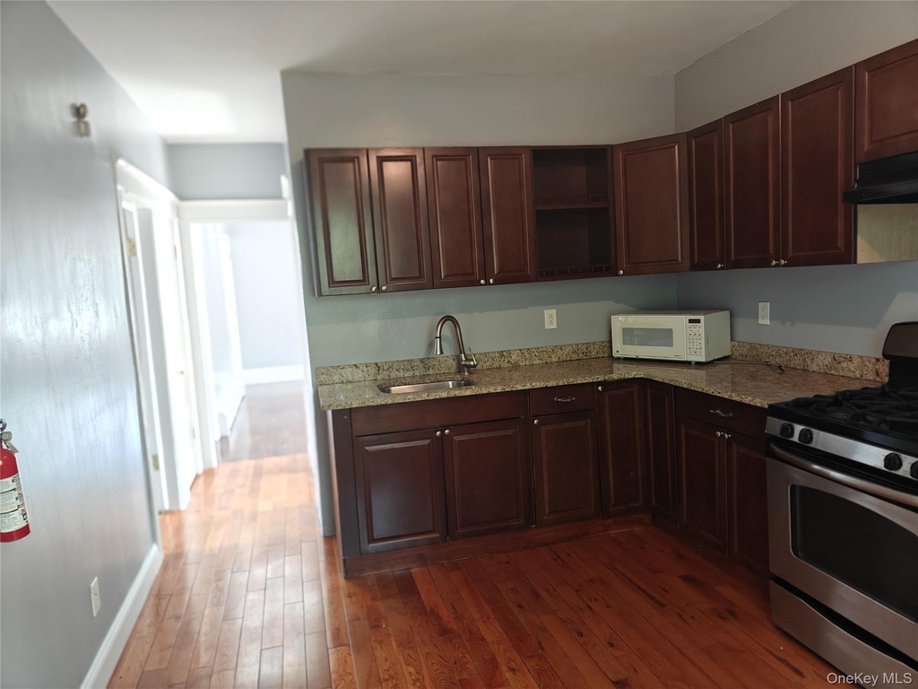 104 Winnikee Avenue - Photo 2