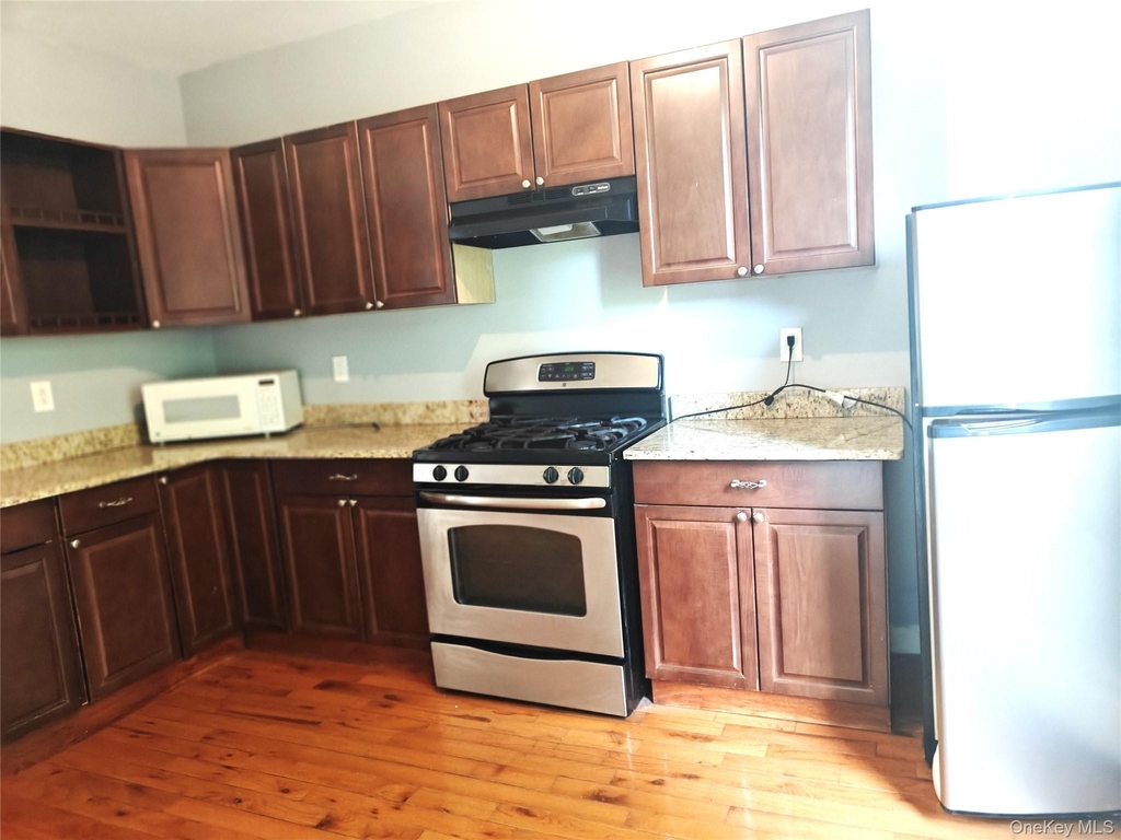 104 Winnikee Avenue - Photo 3
