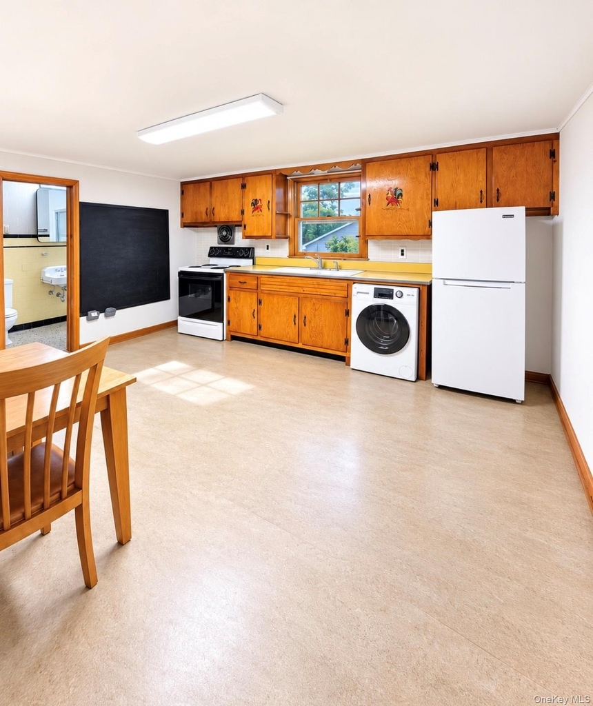 97 Central Avenue - Photo 2