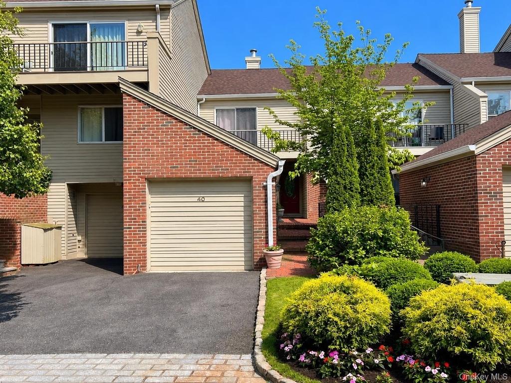 40 Waterside Close - Photo 1