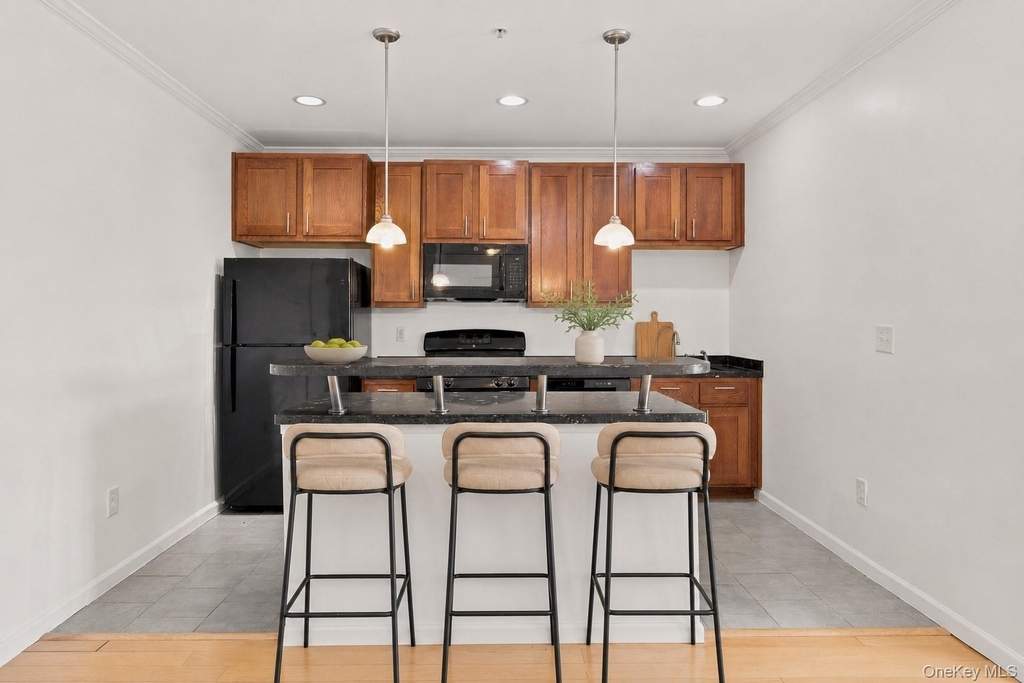 479 Front Street - Photo 3