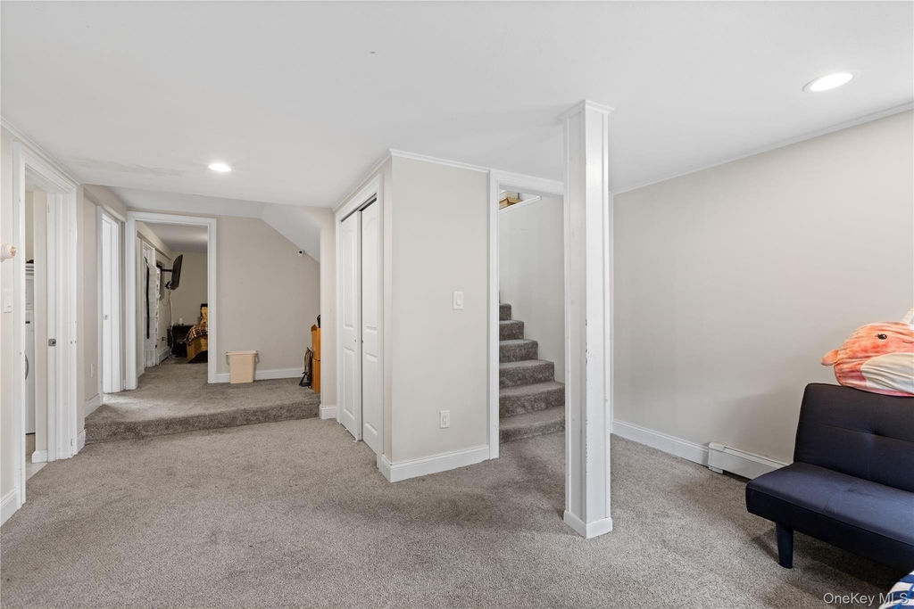 44 Chestnut Avenue - Photo 13