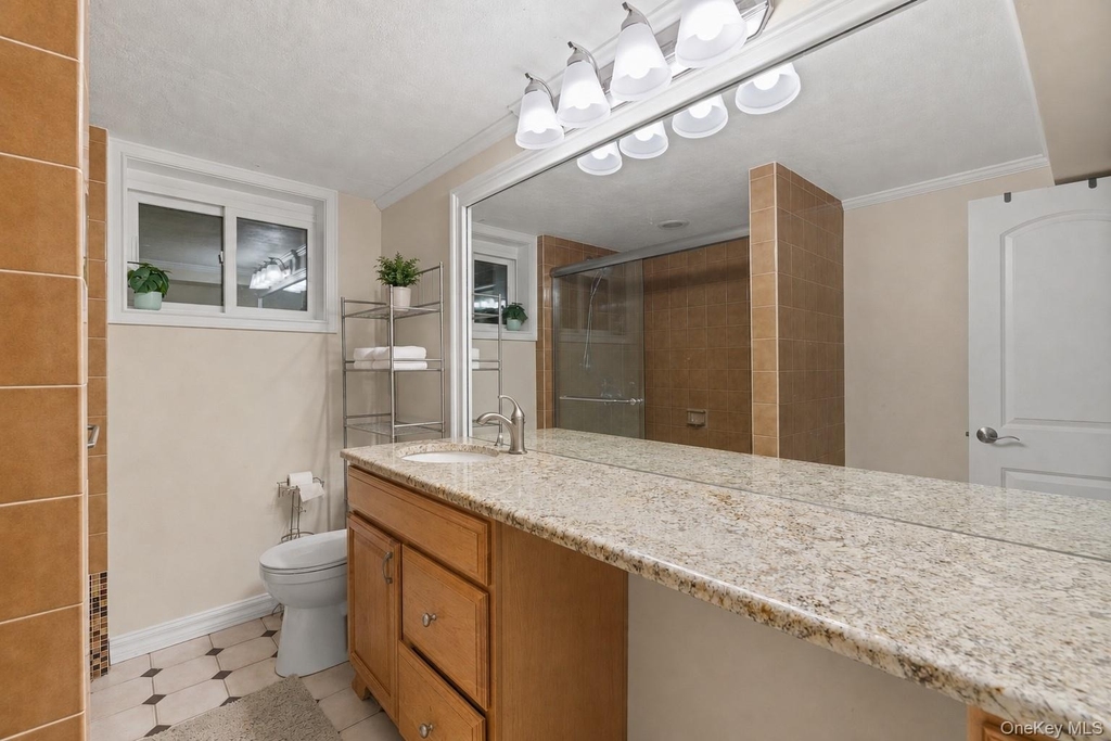 44 Chestnut Avenue - Photo 15