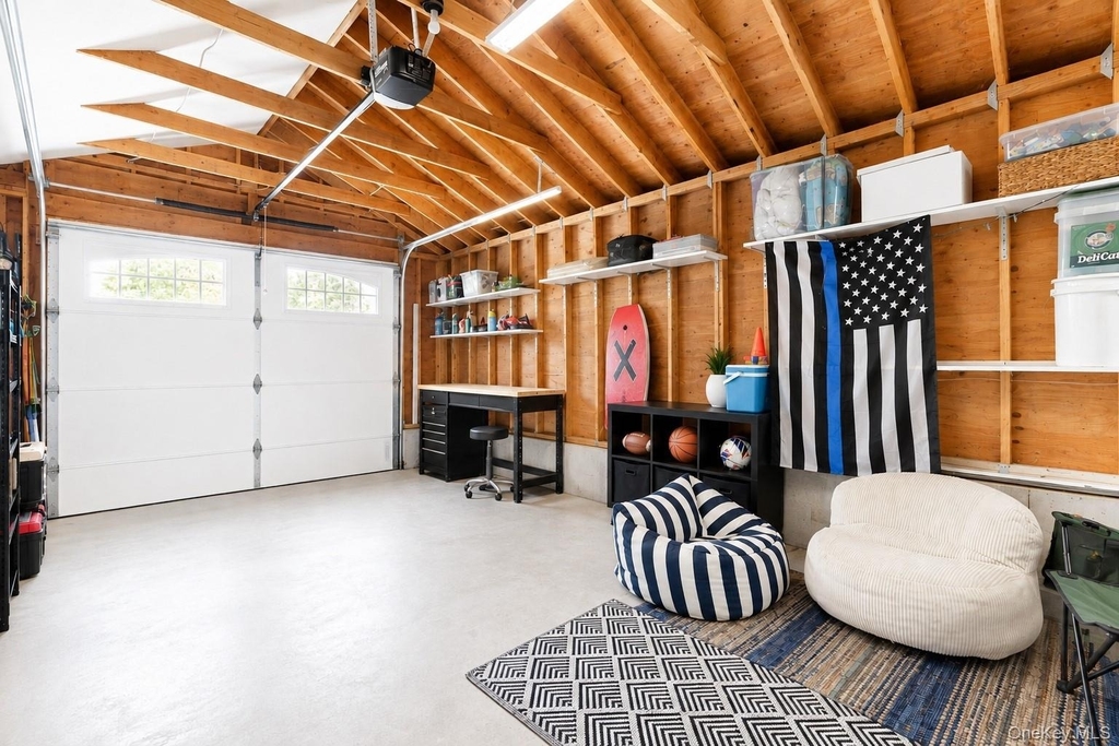 44 Chestnut Avenue - Photo 17