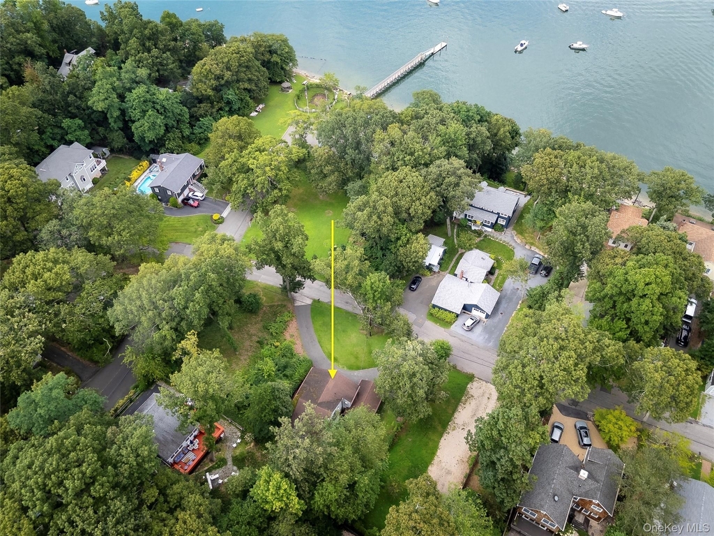 44 Chestnut Avenue - Photo 0