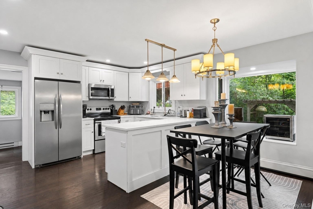 44 Chestnut Avenue - Photo 3