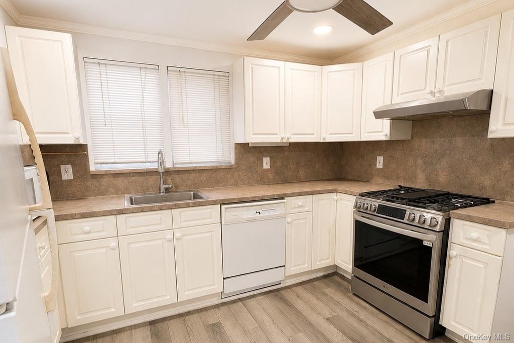 4 Brown Street - Photo 9
