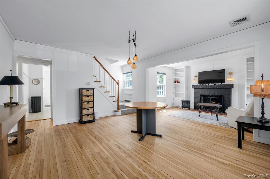 22 Harbor Road - Photo 2