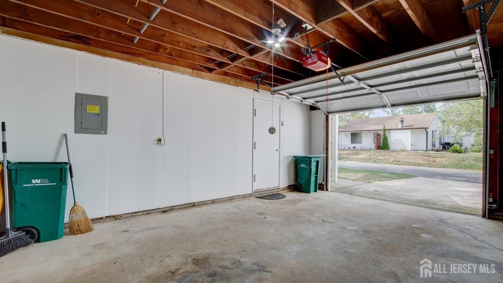 94 Salix Plaza - Photo 20