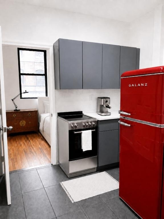 628 W 138th Street - Photo 2