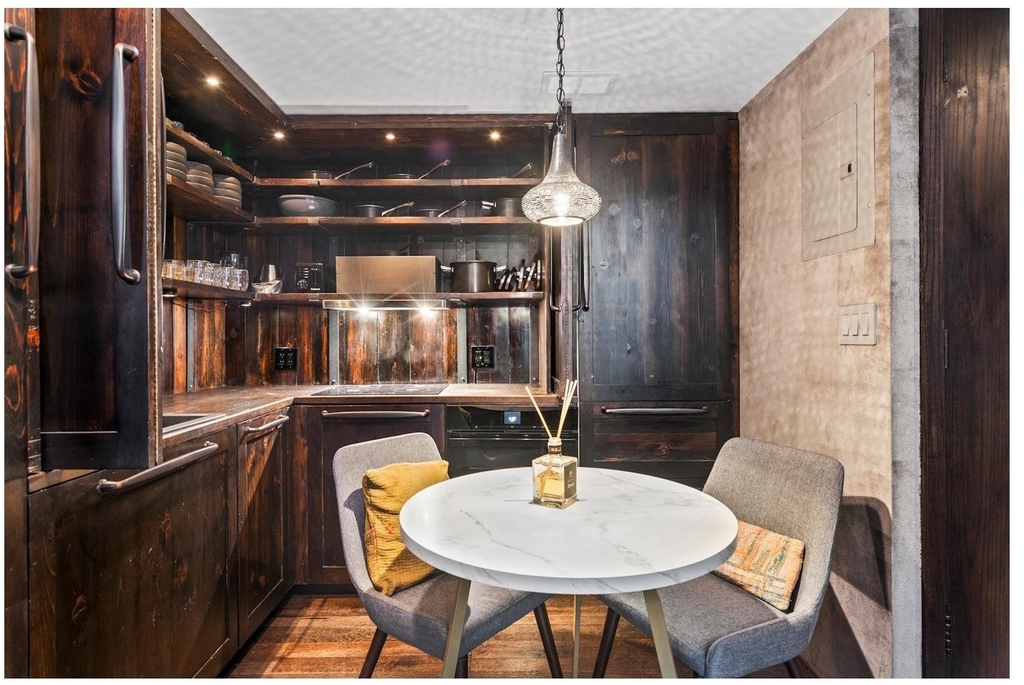 100 W 15th Street - Photo 3
