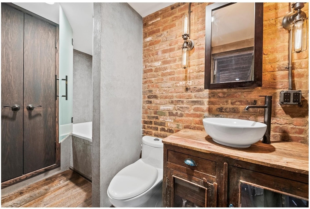 100 W 15th Street - Photo 9