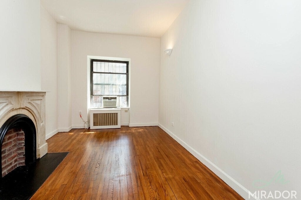 39 W 16th Street - Photo 0