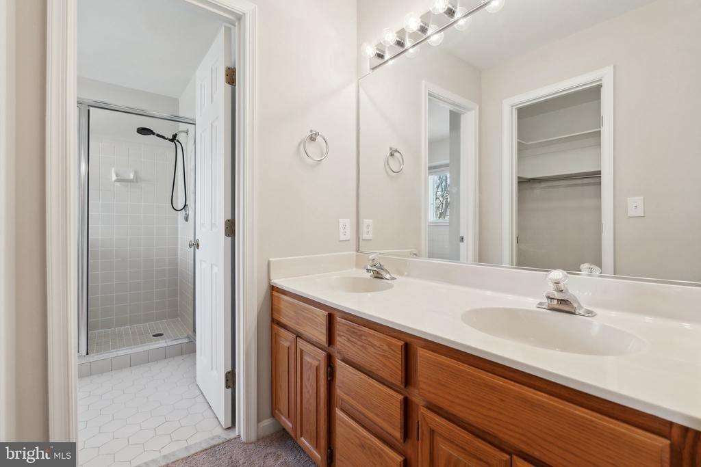 17 S Pointe Lane - Photo 12