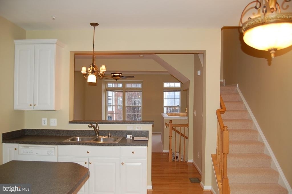 4081 Cressida Place - Photo 8