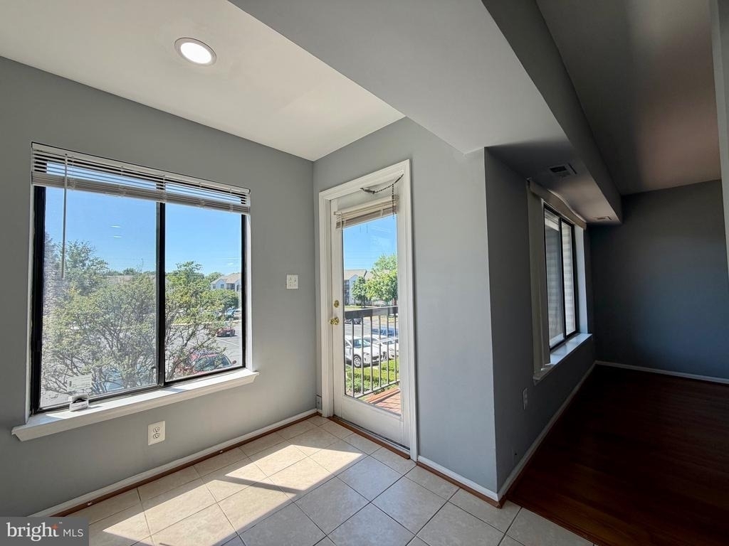 9563 Battery Heights Boulevard - Photo 11