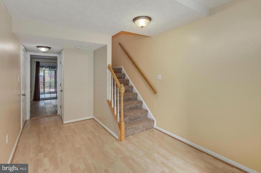 44102 Tippecanoe Terrace - Photo 8