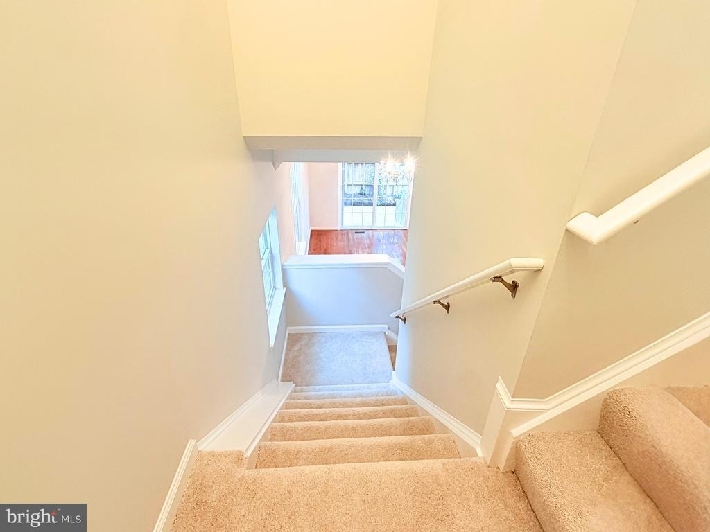 1274 Vintage Place - Photo 13
