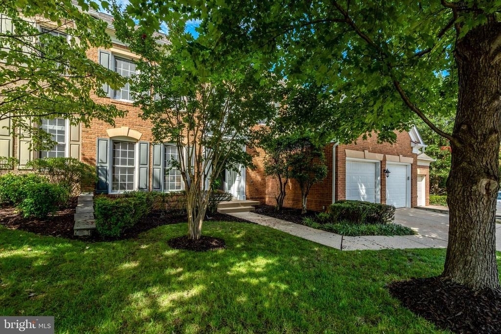 5257 Winter View Drive - Photo 4