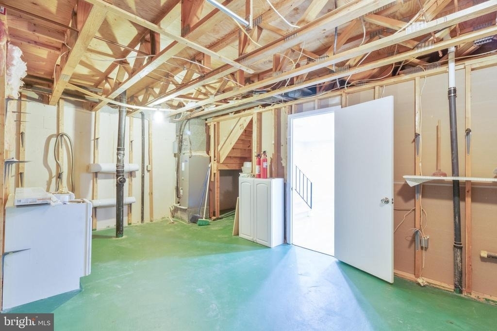 8748 Ridge Hollow Court - Photo 26