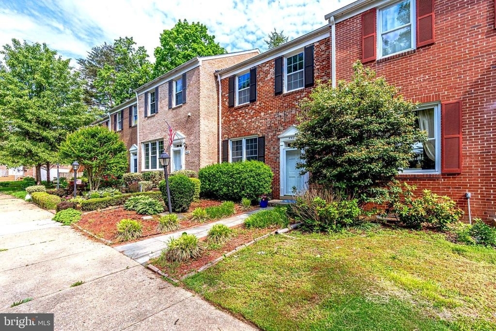 5408 Brixham Court - Photo 1
