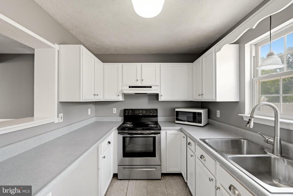 112 Chatham Square - Photo 10