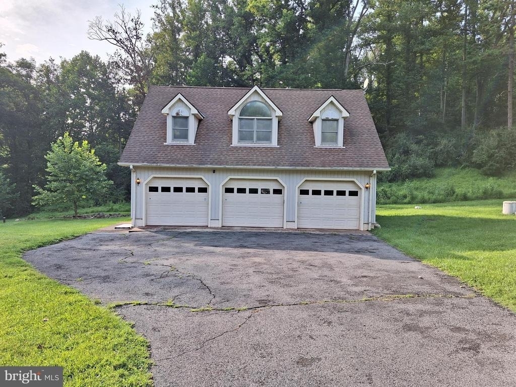 9078 Garage Apt Knoll Run Lane - Photo 2