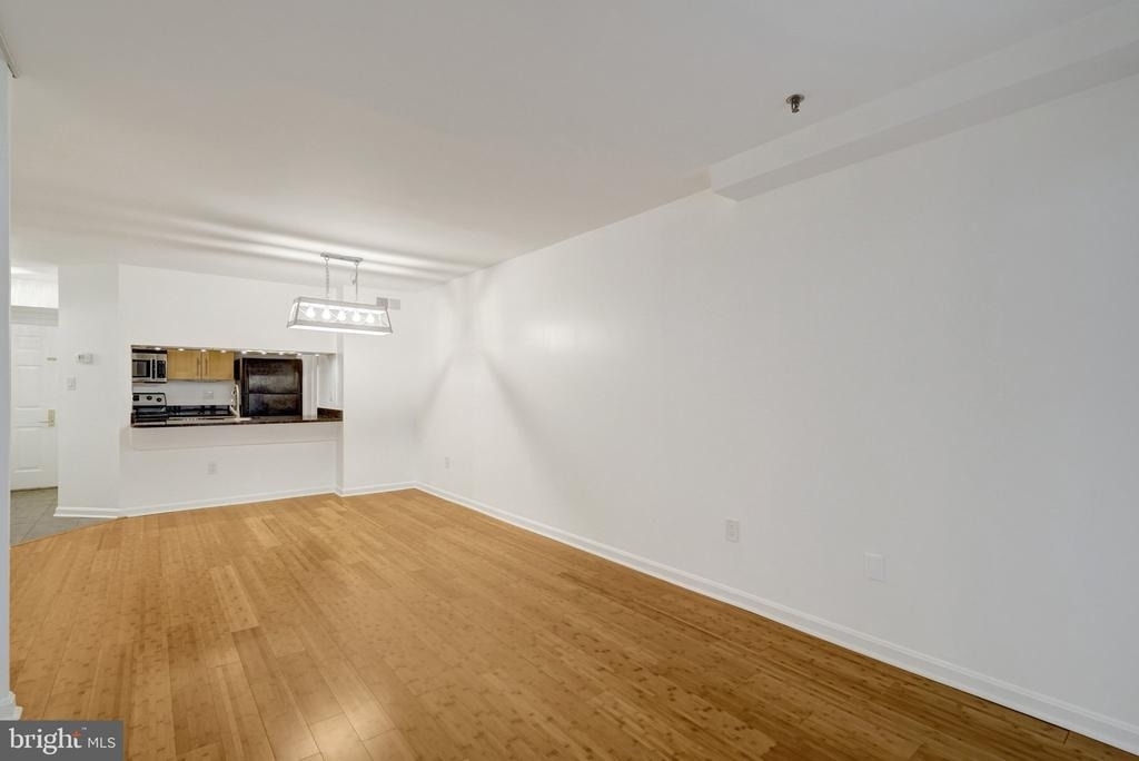 1029 N Stuart Street N - Photo 33