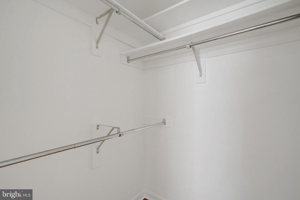 1029 N Stuart Street N - Photo 27