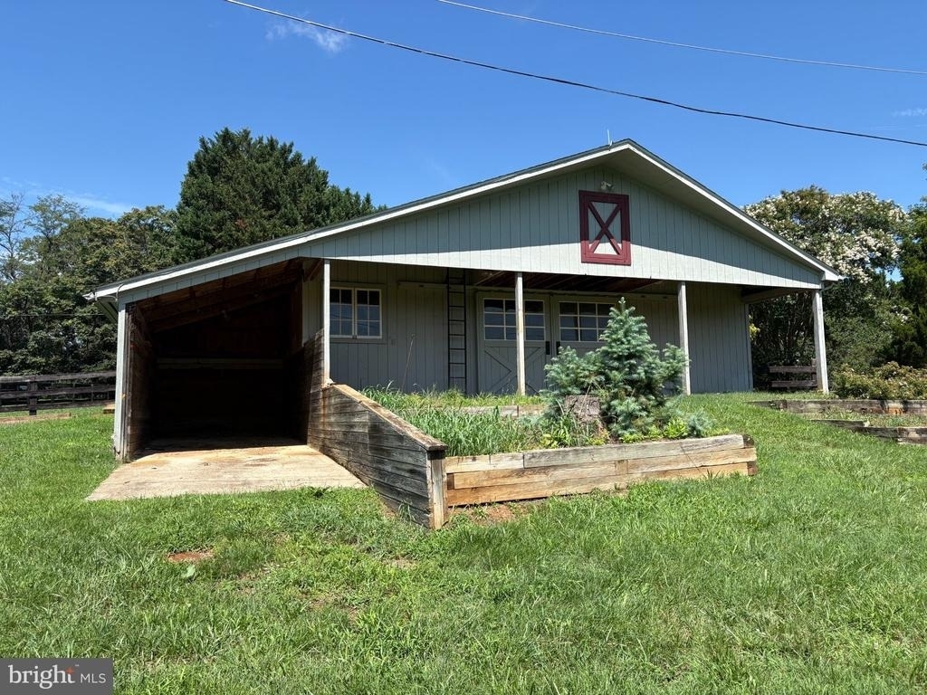 7149 Gordonsville Road - Photo 42